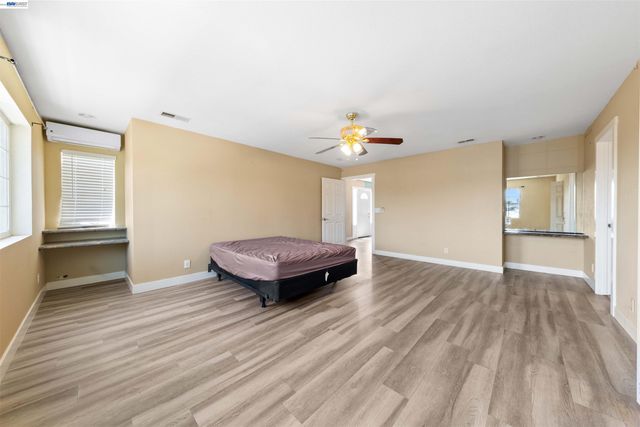 2102 Overhill Rd, Concord, CA 94520