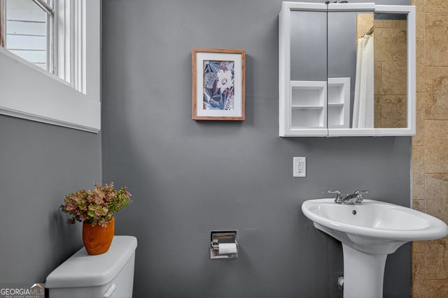 421 College Avenue, Lagrange, GA 30240