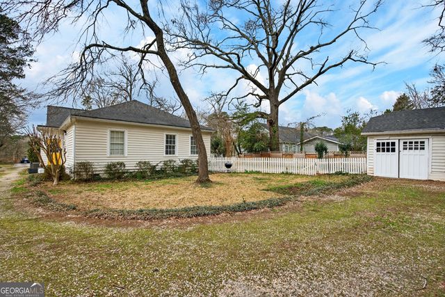 421 College Avenue, Lagrange, GA 30240