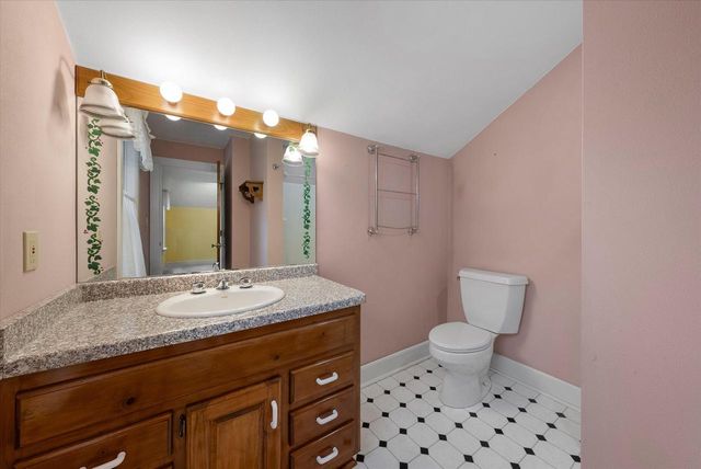 W61N669 Mequon AVENUE, Cedarburg, WI 53012