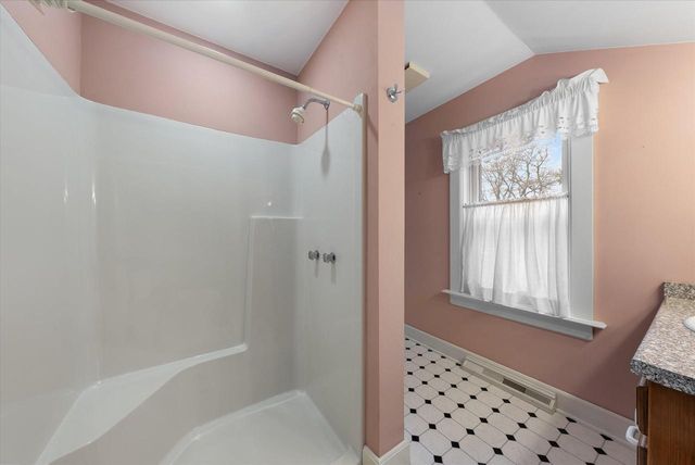 W61N669 Mequon AVENUE, Cedarburg, WI 53012