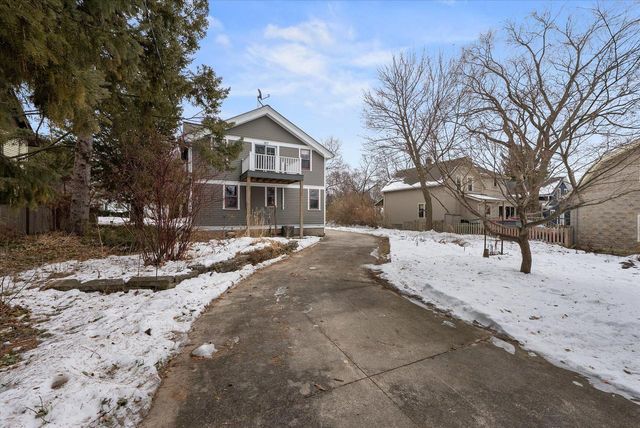 W61N669 Mequon AVENUE, Cedarburg, WI 53012