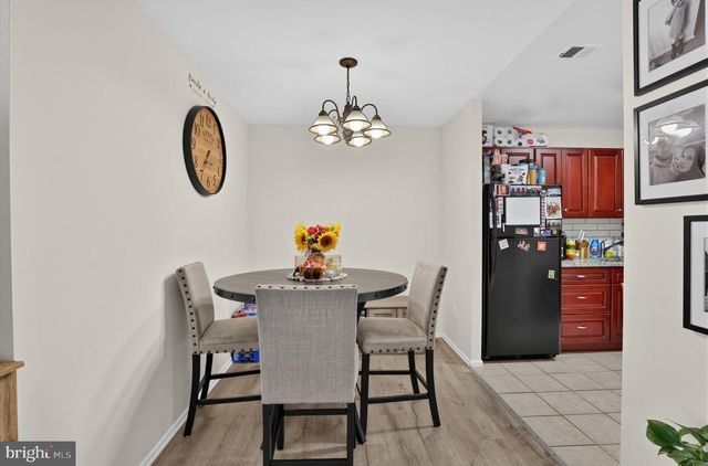 2828 SAXTON RD, Philadelphia, PA 19114