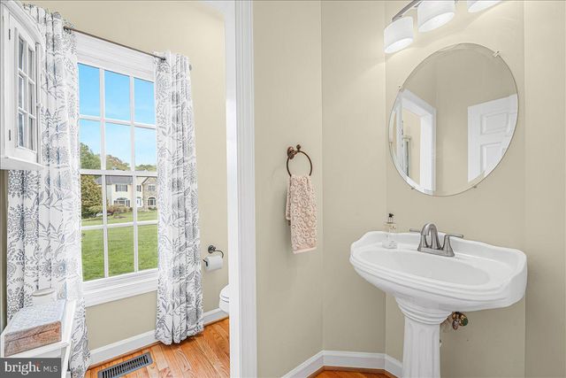 9653 WATKINS RD, Gaithersburg, MD 20882