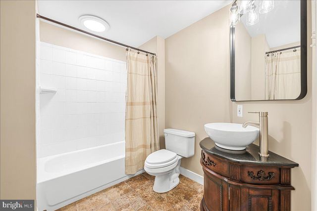 9653 WATKINS RD, Gaithersburg, MD 20882