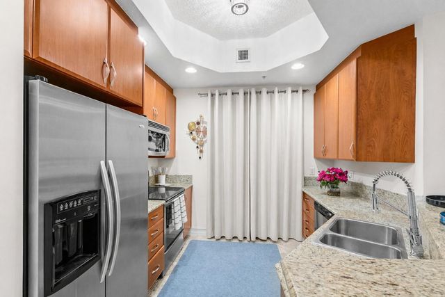 701 S Olive Avenue 807, West Palm Beach, FL 33401