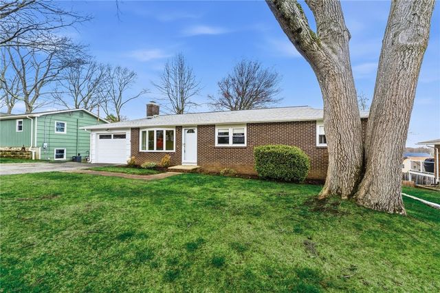 137 Monterey Drive, West Warwick, RI 02893