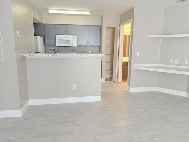 2214 GRAND CAYMAN COURT 1511, Kissimmee, FL 34741