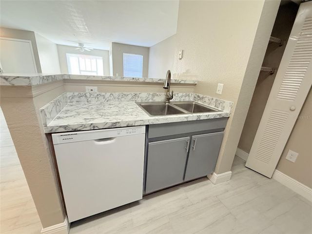 2214 GRAND CAYMAN COURT 1511, Kissimmee, FL 34741