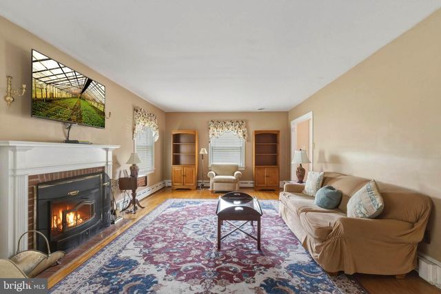 42 DEVON RD, Mount Holly, NJ 08060