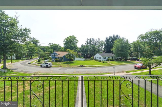 42 DEVON RD, Mount Holly, NJ 08060