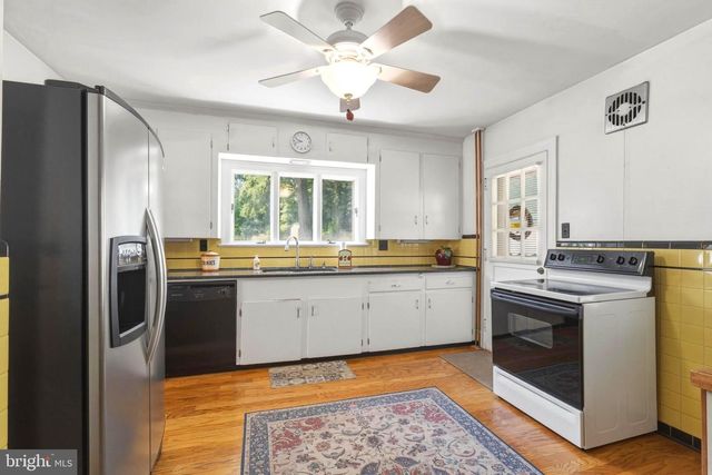 42 DEVON RD, Mount Holly, NJ 08060