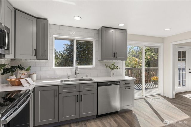 321 NW 182nd Street, Shoreline, WA 98177