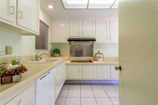 2139 Ronda Granada B, Laguna Woods, CA 92637