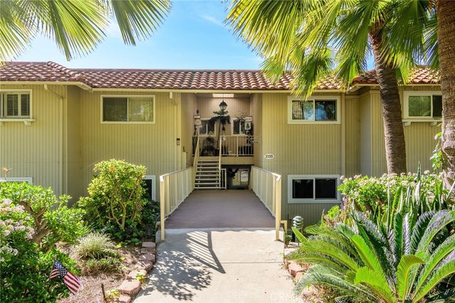 2139 Ronda Granada B, Laguna Woods, CA 92637