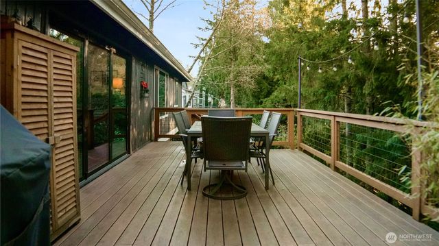 4017 239th Place SE, Sammamish, WA 98029