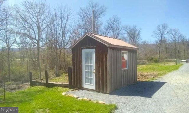 105 ENOLA RD, Newburg, PA 17240