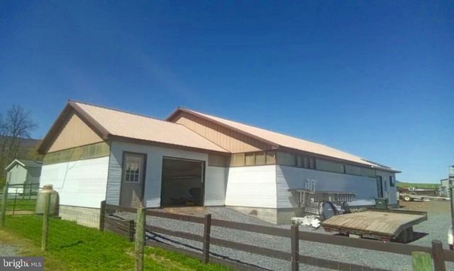 105 ENOLA RD, Newburg, PA 17240
