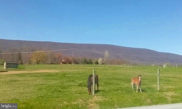 105 ENOLA RD, Newburg, PA 17240