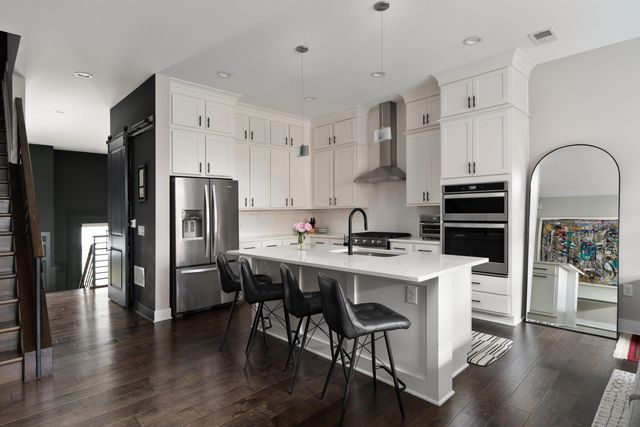 895 S Wall Street, Columbus, OH 43206