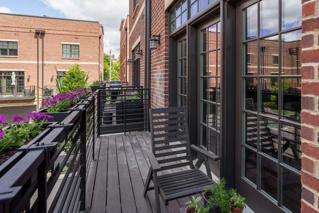 895 S Wall Street, Columbus, OH 43206