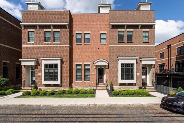 895 S Wall Street, Columbus, OH 43206