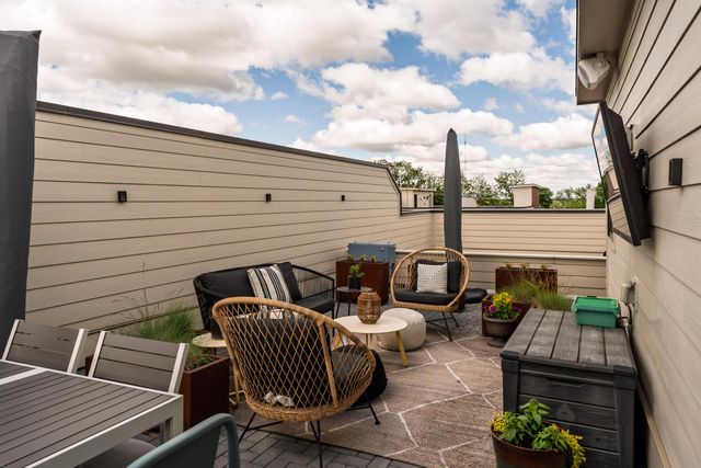895 S Wall Street, Columbus, OH 43206