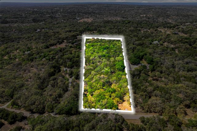 907 Deertrail DR, San Marcos, TX 78666