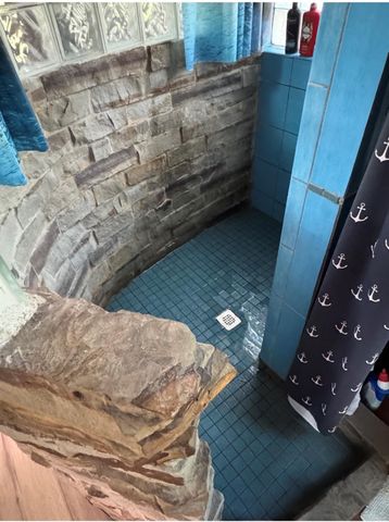 907 Deertrail DR, San Marcos, TX 78666