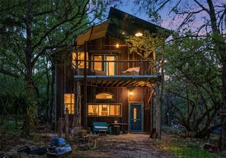 907 Deertrail DR, San Marcos, TX 78666