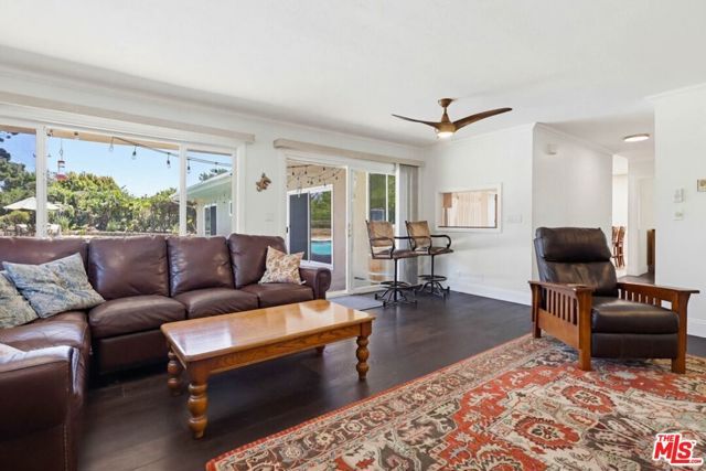 991 Montgomery Court, Thousand Oaks, CA 91360
