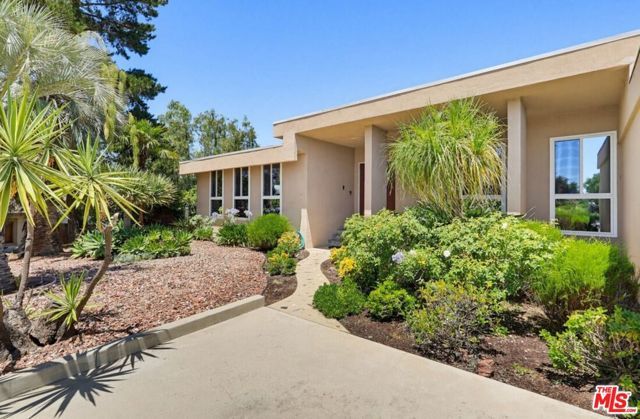991 Montgomery Court, Thousand Oaks, CA 91360