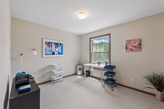 823 Hidden Meadow Trail, Eagan, MN 55123