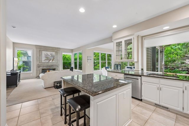 823 Hidden Meadow Trail, Eagan, MN 55123
