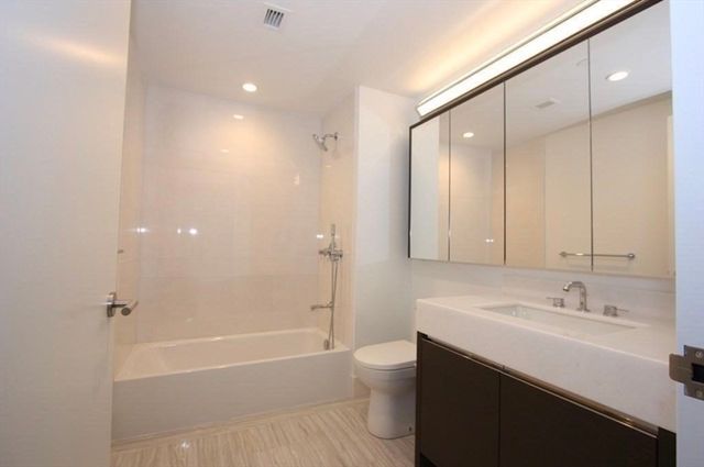 100 Lovejoy Wharf 10M, Boston, MA 02114