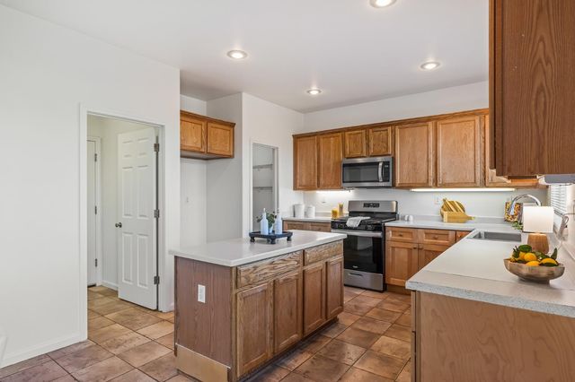 1808 Rancho Encantado Court, Modesto, CA 95358