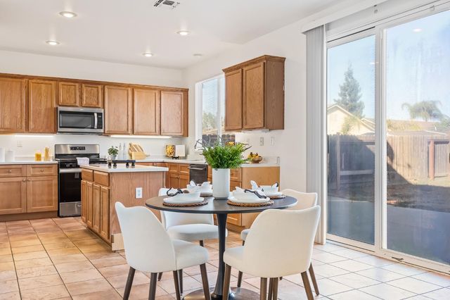 1808 Rancho Encantado Court, Modesto, CA 95358