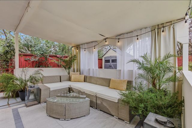 7508 18th St, Sacramento, CA 95822