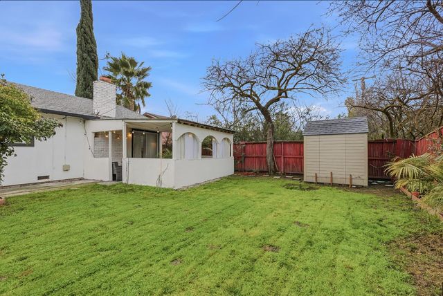 7508 18th St, Sacramento, CA 95822