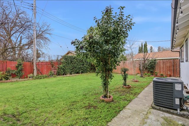 7508 18th St, Sacramento, CA 95822