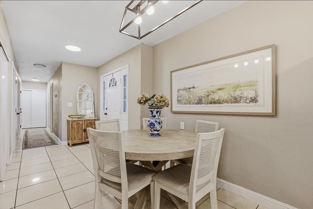 7508 18th St, Sacramento, CA 95822