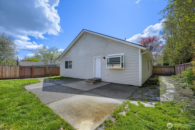 1607 Springfield Court NE, Olympia, WA 98506