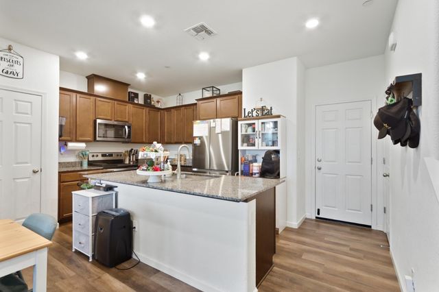 7885 Paseo De Mulch, Citrus Heights, CA 95610