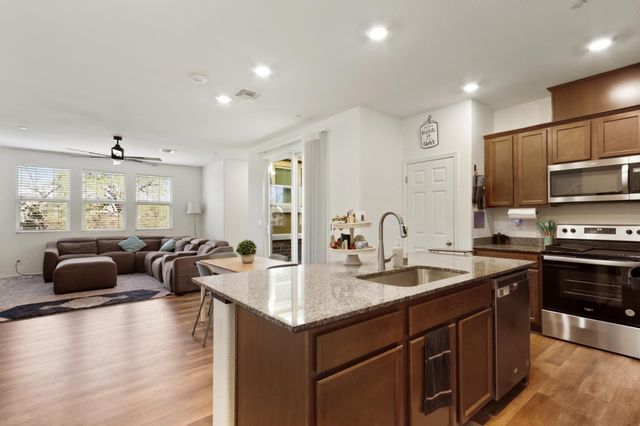 7885 Paseo De Mulch, Citrus Heights, CA 95610