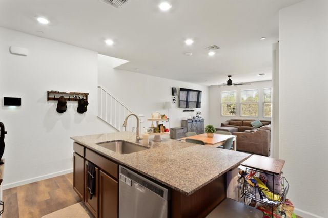 7885 Paseo De Mulch, Citrus Heights, CA 95610