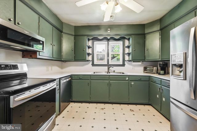 25750 COLLINS AVE, Chestertown, MD 21620