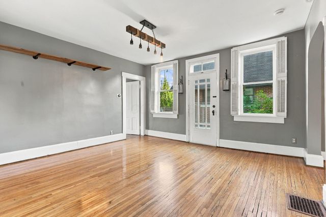 581 Lathrop Street, Columbus, OH 43206