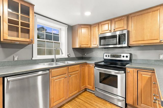 581 Lathrop Street, Columbus, OH 43206