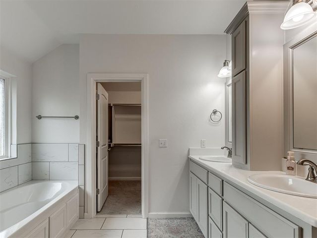 18600 Winamack Road, Edmond, OK 73012