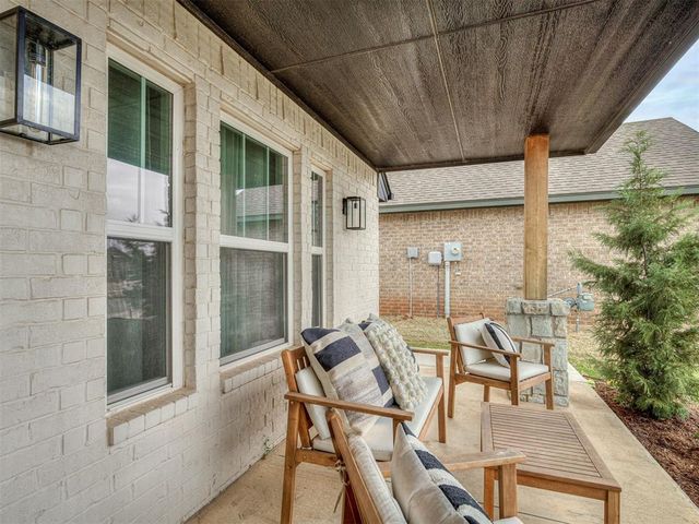 18600 Winamack Road, Edmond, OK 73012